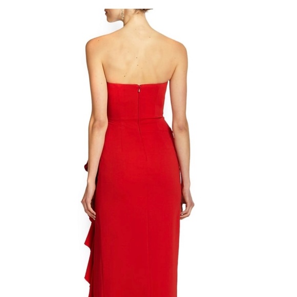 Gown - Picture 2 of 3